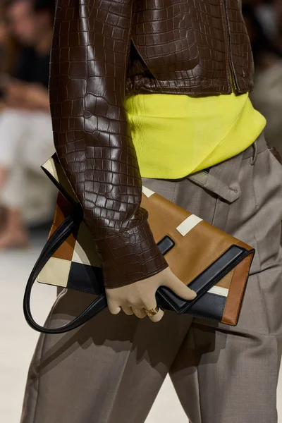 Look 148